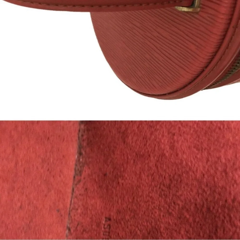 Louis Vuitton LV Epi Cannes Red Leather Cosmetic Vanity Handbag